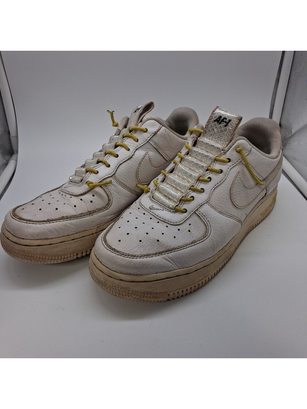 Nike Air Force 1 07 Lux White Reflective Womens 8 898889-104 Chrome Yellow